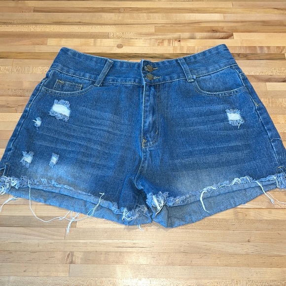 Falmer Heritage Shorts - Picture 1 of 4